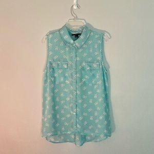 Forever 21 Sleeveless Button Down Bunny Print Top (Size S)
